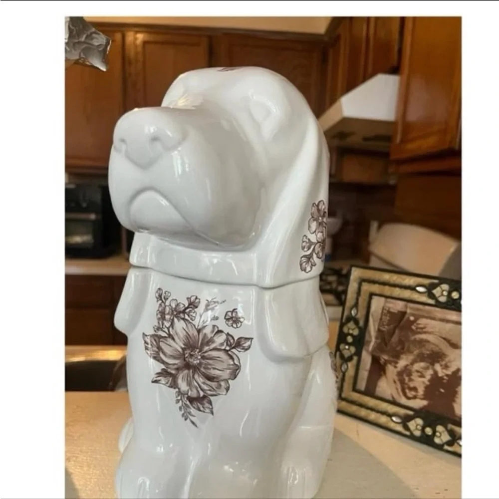 The Pioneer Woman Agatha Stoneware Charlie Cookie Jar, Brown, 11